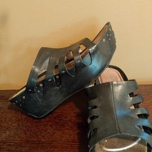 Womens Tsubo sandal wedges